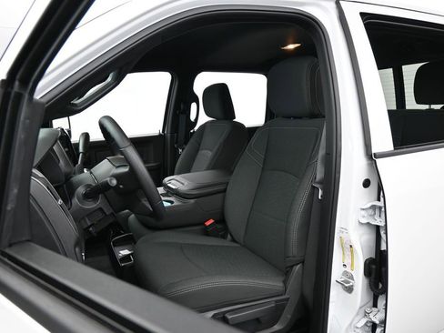 Used 2026 RAM 3500 Tradesman AWD/4WD image 10