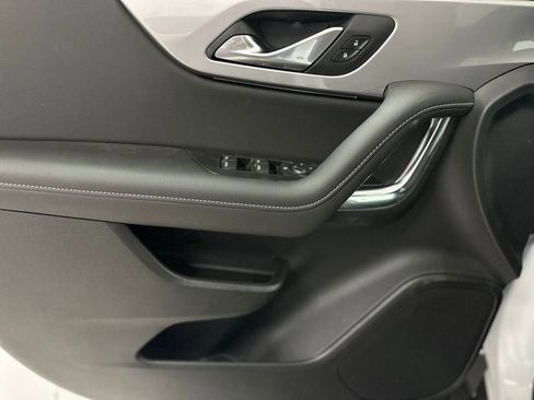 New 2026 Chevrolet Blazer LT image 15