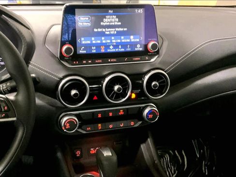 Used 2024 Nissan Sentra SV image 6