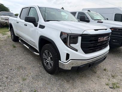 Used 2024 GMC Sierra 1500 Pro w/ Pro Value Package