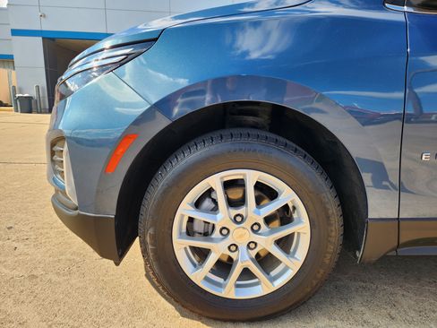 Certified 2024 Chevrolet Equinox LT image 9