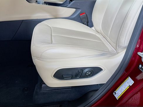 Used 2024 Jeep Grand Cherokee Limited 4xe w/ Luxury Tech Group II image 22