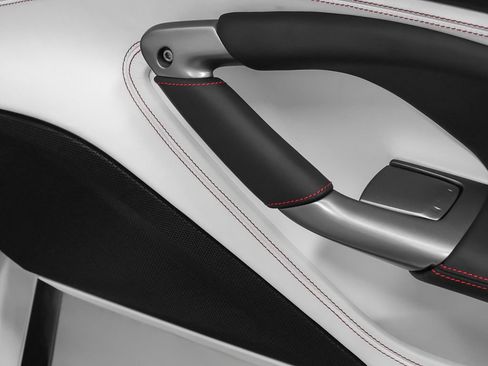 Used 2022 Ferrari F8 Tributo RWD image 35