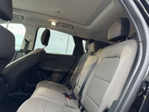 Certified 2022 Ford Escape SE w/ SE Sport Appearance Package AWD/4WD image 12