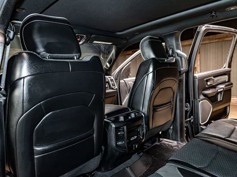 Used 2019 RAM 1500 Laramie image 25