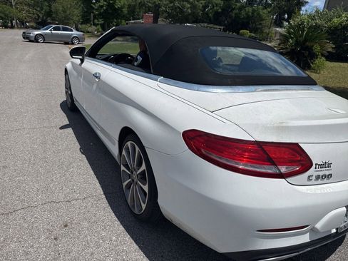 Used 2018 Mercedes-Benz C 300 Cabriolet image 3