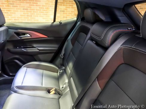 Used 2026 Chevrolet Equinox EV RS w/ LPO, All-Weather Mat Package FWD image 16