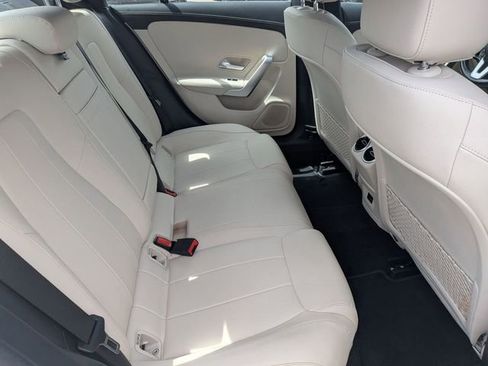 Used 2022 Mercedes-Benz CLA 250 4MATIC image 31