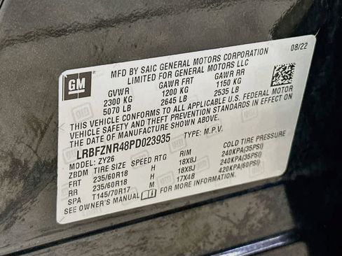 Used 2023 Buick Envision Essence FWD image 23