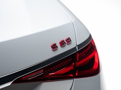 Used 2024 Mercedes-Benz S 63 AMG S image 34