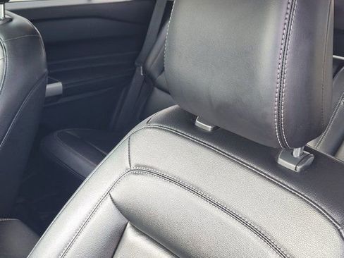 Used 2021 Ford Explorer XLT w/ Equipment Group 202A image 20