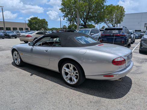 Used 2003 Jaguar XK8 Convertible RWD image 6