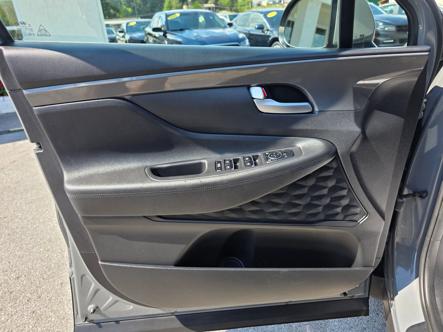 Used 2023 Hyundai Santa Fe SE AWD/4WD image 11