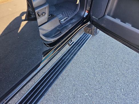 Certified 2024 GMC Sierra 2500 AT4 w/ AT4 Premium Plus Package image 9