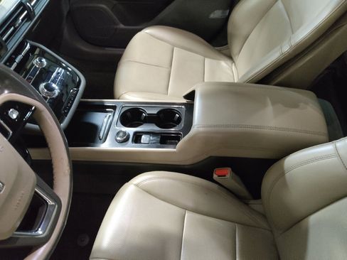 Used 2020 Lincoln Corsair w/ Equipment Group 101A image 26