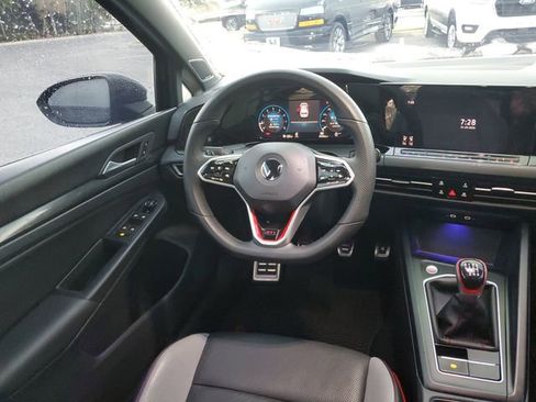Used 2022 Volkswagen GTI Autobahn image 11