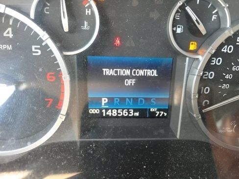 Used 2016 Toyota Tundra SR5 w/ SR5 Upgrade Package AWD/4WD image 15