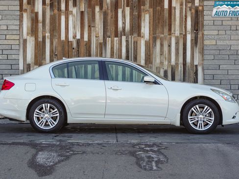 Used 2012 INFINITI G37 x w/ Premium Pkg image 8