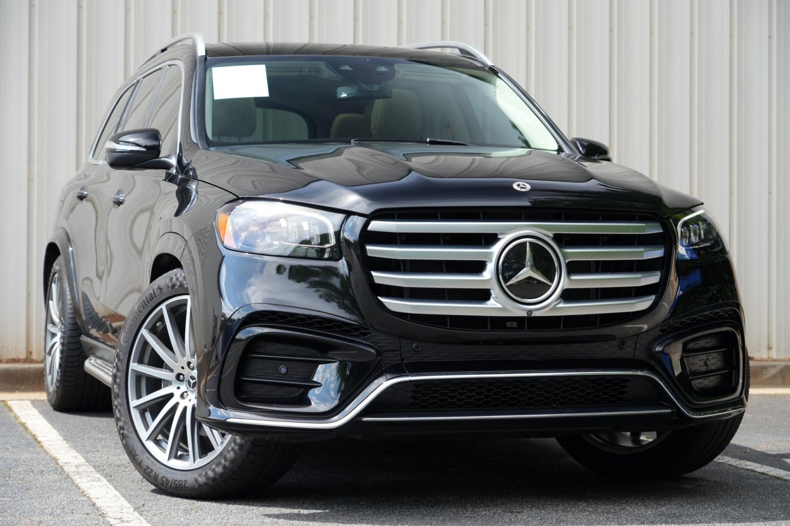Used 2024 Mercedes-Benz GLS 580 4MATIC image 4