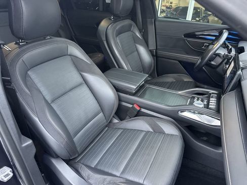 Used 2024 Lincoln Nautilus Reserve w/ Equipment Group 202A image 28