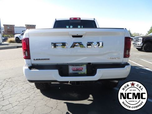 Used 2026 RAM 2500 Laramie AWD/4WD image 4