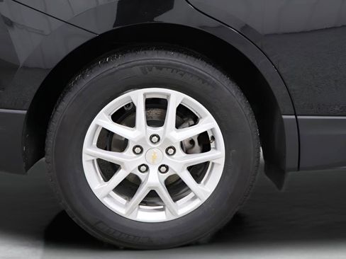 Used 2024 Chevrolet Equinox LT image 28