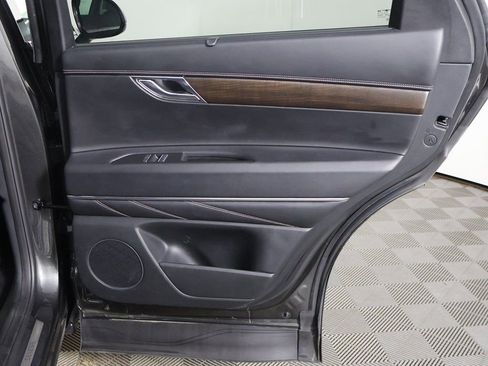 Used 2024 Genesis GV80 2.5T image 26