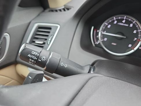 Used 2018 Acura TLX FWD image 21