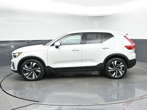 Used 2023 Volvo XC40 B5 Ultimate w/ Protection Package Premier AWD/4WD image 6