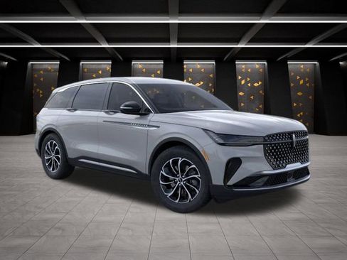 New 2026 Lincoln Nautilus Premier image 7