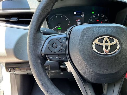 Used 2024 Toyota Corolla LE FWD image 10