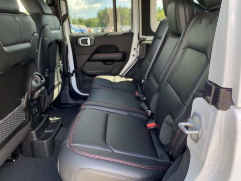 New 2026 Jeep Wrangler Unlimited Rubicon AWD/4WD image 7