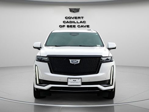 Used 2021 Cadillac Escalade ESV Sport w/ Driver Assist Tech Package image 4