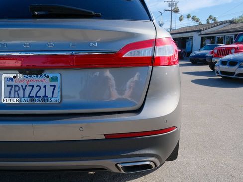 Used 2016 Lincoln MKX Select w/ Select Plus Package FWD image 38