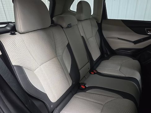 Used 2020 Subaru Forester Premium AWD/4WD image 17