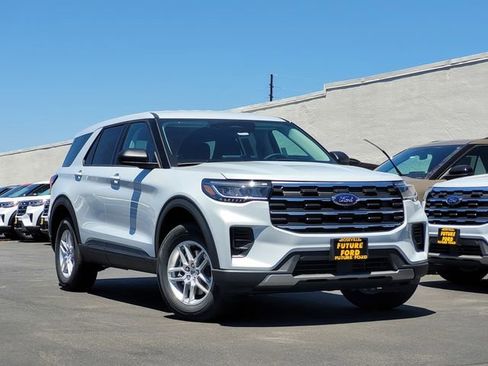 New 2026 Ford Explorer Active AWD/4WD image 1
