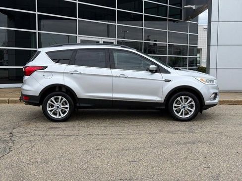 Used 2019 Ford Escape SEL AWD/4WD image 2
