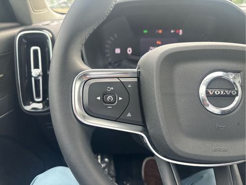 Used 2024 Volvo XC40 B5 Ultimate w/ Protection Package Premier AWD/4WD image 18