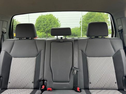 Used 2016 Toyota Tundra SR5 w/ SR5 Upgrade Package image 18