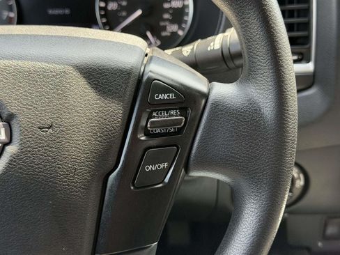 Used 2023 Nissan Frontier SV AWD/4WD image 10
