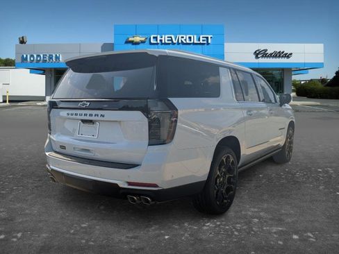 New 2026 Chevrolet Suburban High Country AWD/4WD image 4