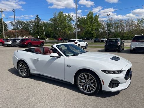 Used 2024 Ford Mustang GT Premium RWD image 33