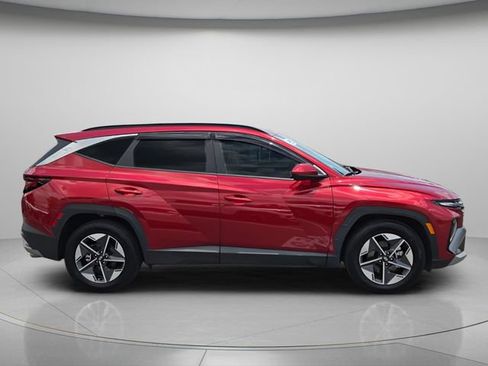Used 2025 Hyundai Tucson SEL FWD image 9