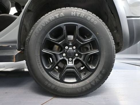 Used 2019 Jeep Cherokee Trailhawk w/ Comfort/Convenience Group AWD/4WD image 12