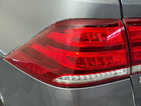 Used 2018 Mercedes-Benz GLE 350 4MATIC image 33