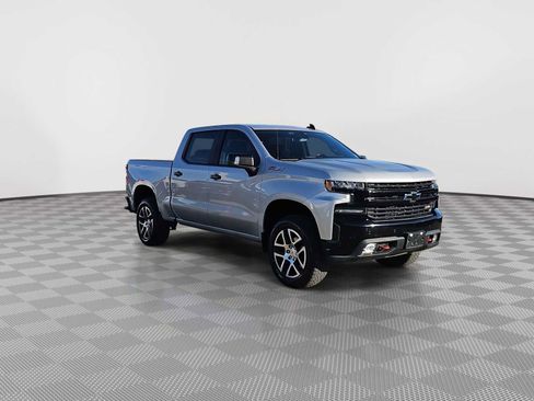 Used 2019 Chevrolet Silverado 1500 LT Trail Boss w/ Convenience Package image 2