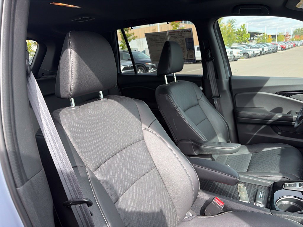 Used 2023 Honda Passport Elite image 15
