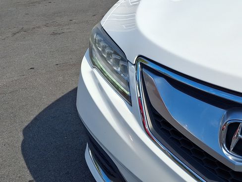 Used 2018 Acura RDX AWD image 10