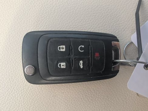 Used 2018 Chevrolet Impala LT w/ Sunroof and Spoiler Package FWD image 19