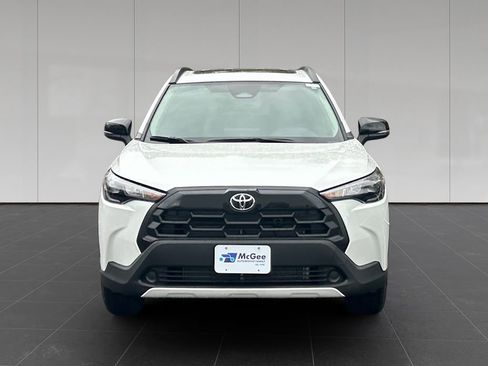 New 2026 Toyota Corolla Cross LE w/ Moonroof Package AWD/4WD image 8